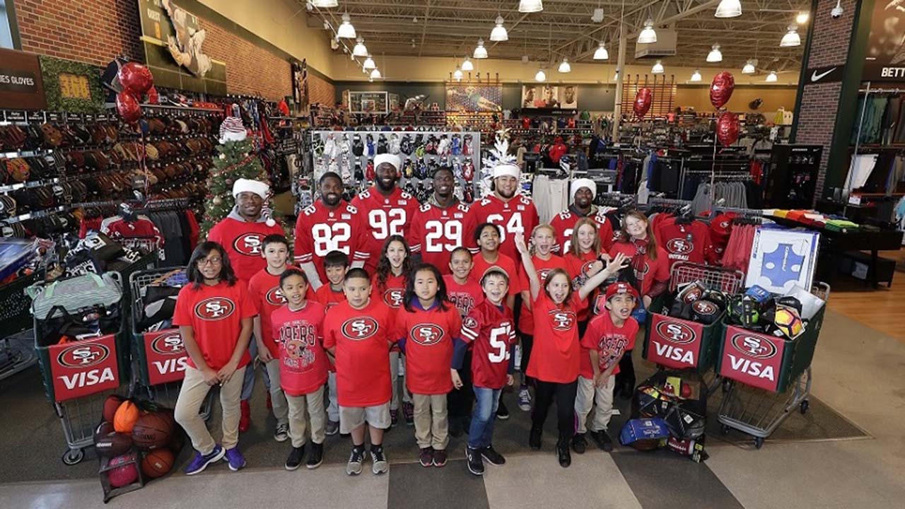 49ers shop with a player