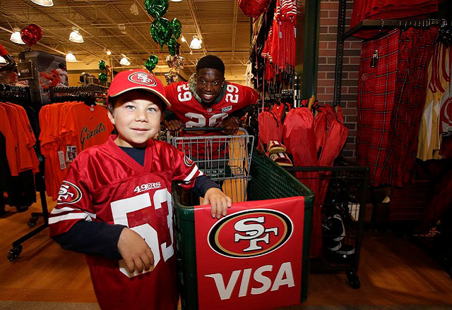visa-49ers-shop-with-a-player-640x440